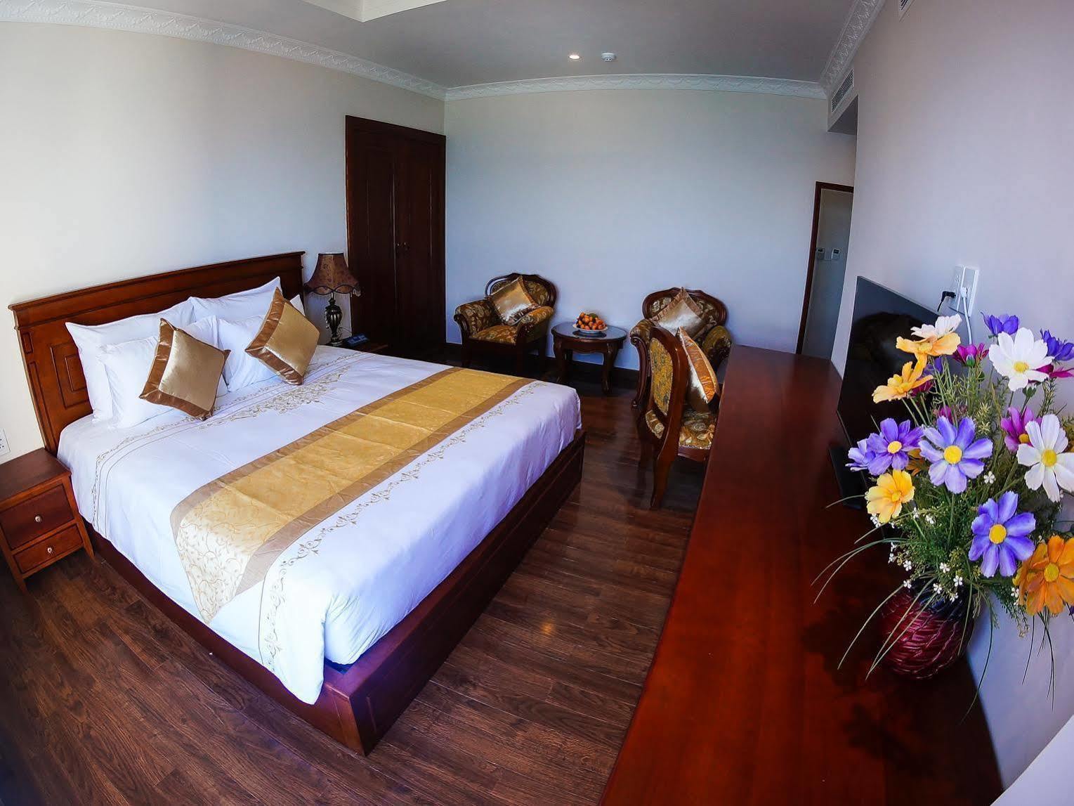 Nha Trang Palace Hotel Exterior foto